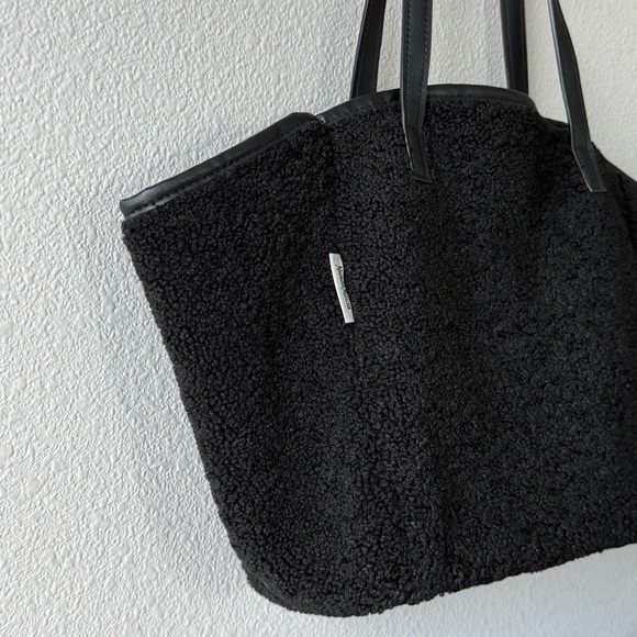 Neiman Marcus Faux Shearling Reversible Vegan Leather Black Tote Bag Luxury - Picture 10 of 15